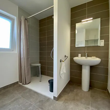 Maison De Spacieuse Pres De La Foret, Avec Jardin, Cheminee, Wifi, Et Equipements De Loisirs. - Fr-1-306-1223 *