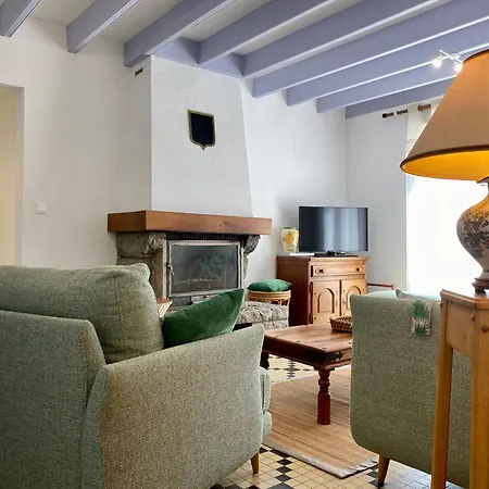 Maison De Spacieuse Pres De La Foret, Avec Jardin, Cheminee, Wifi, Et Equipements De Loisirs. - Fr-1-306-1223 *