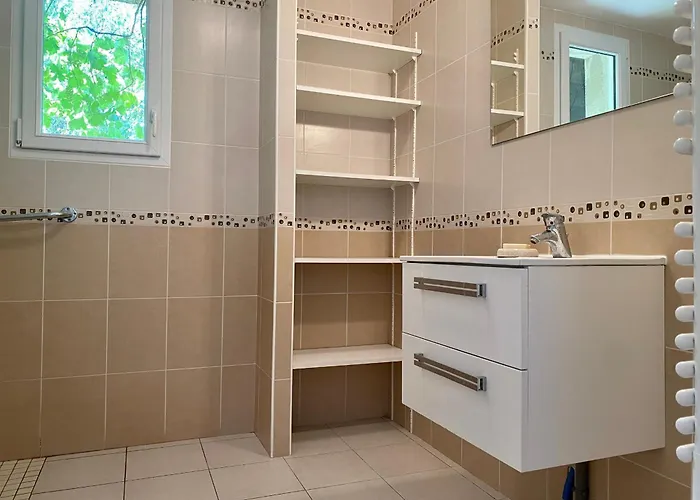 Ferienhaus Maison De Spacieuse Pres De La Foret, Avec Jardin, Cheminee, Wifi, Et Equipements De Loisirs. - Fr-1-306-1223